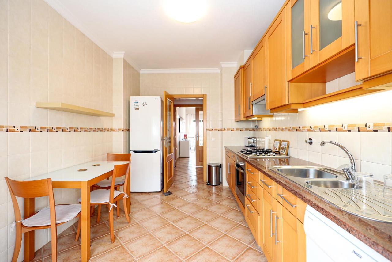 C03 - Gale Holiday Apartment In لاغوس المظهر الخارجي الصورة